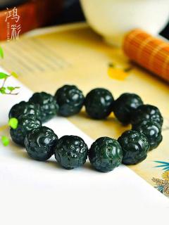 和田玉貔貅手串这样戴才对味儿